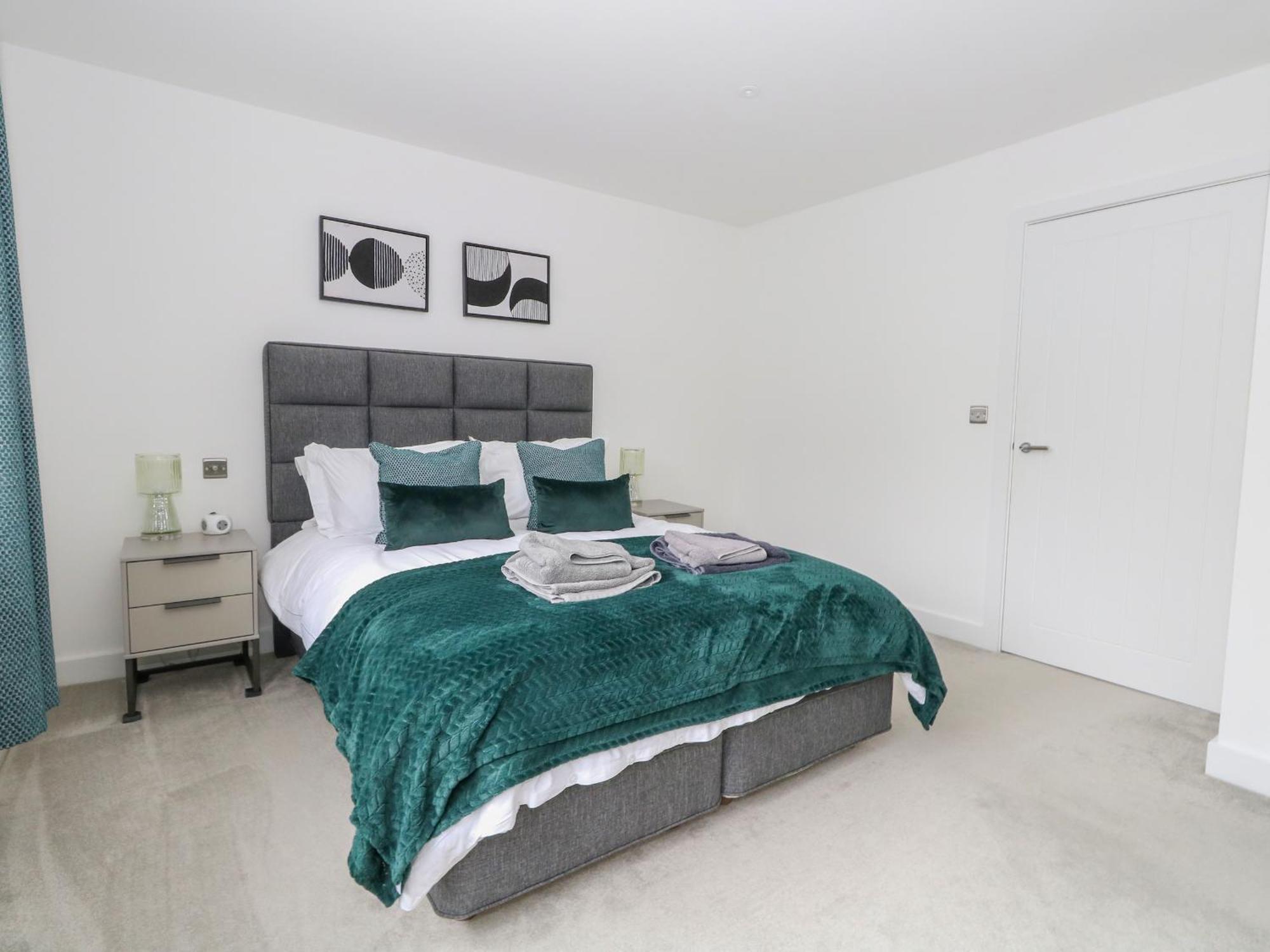66A Danecourt Road Villa Poole Bagian luar foto