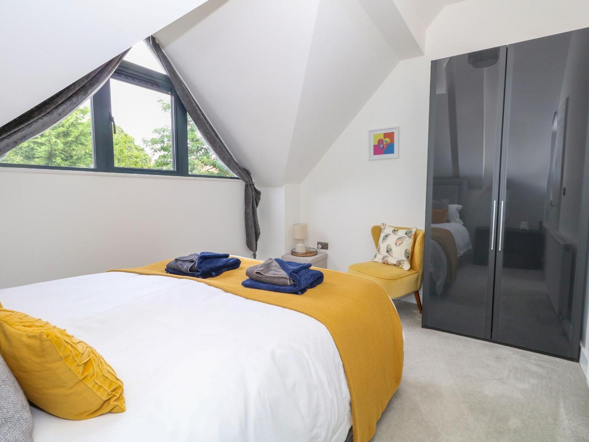66A Danecourt Road Villa Poole Bagian luar foto