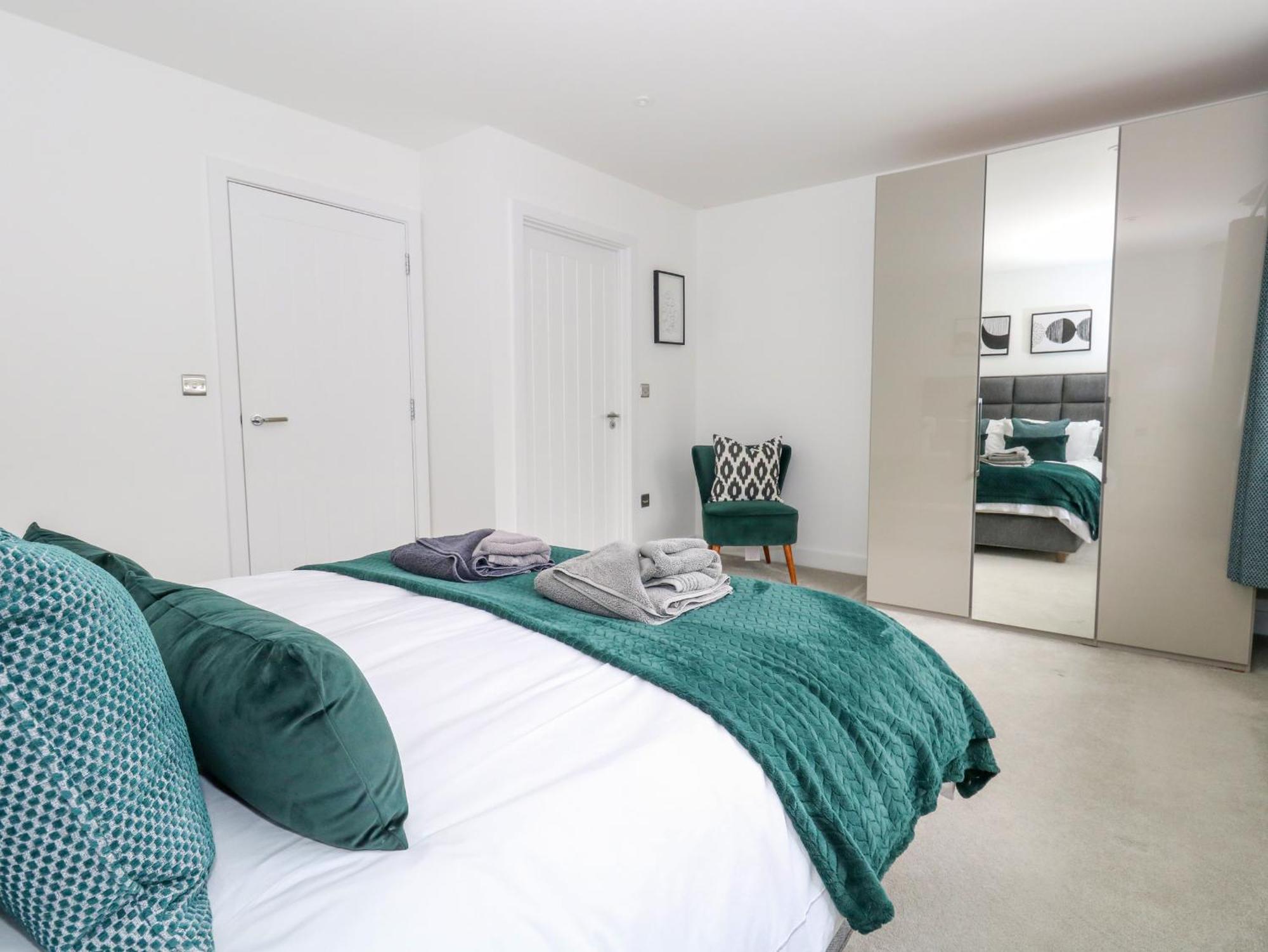 66A Danecourt Road Villa Poole Bagian luar foto