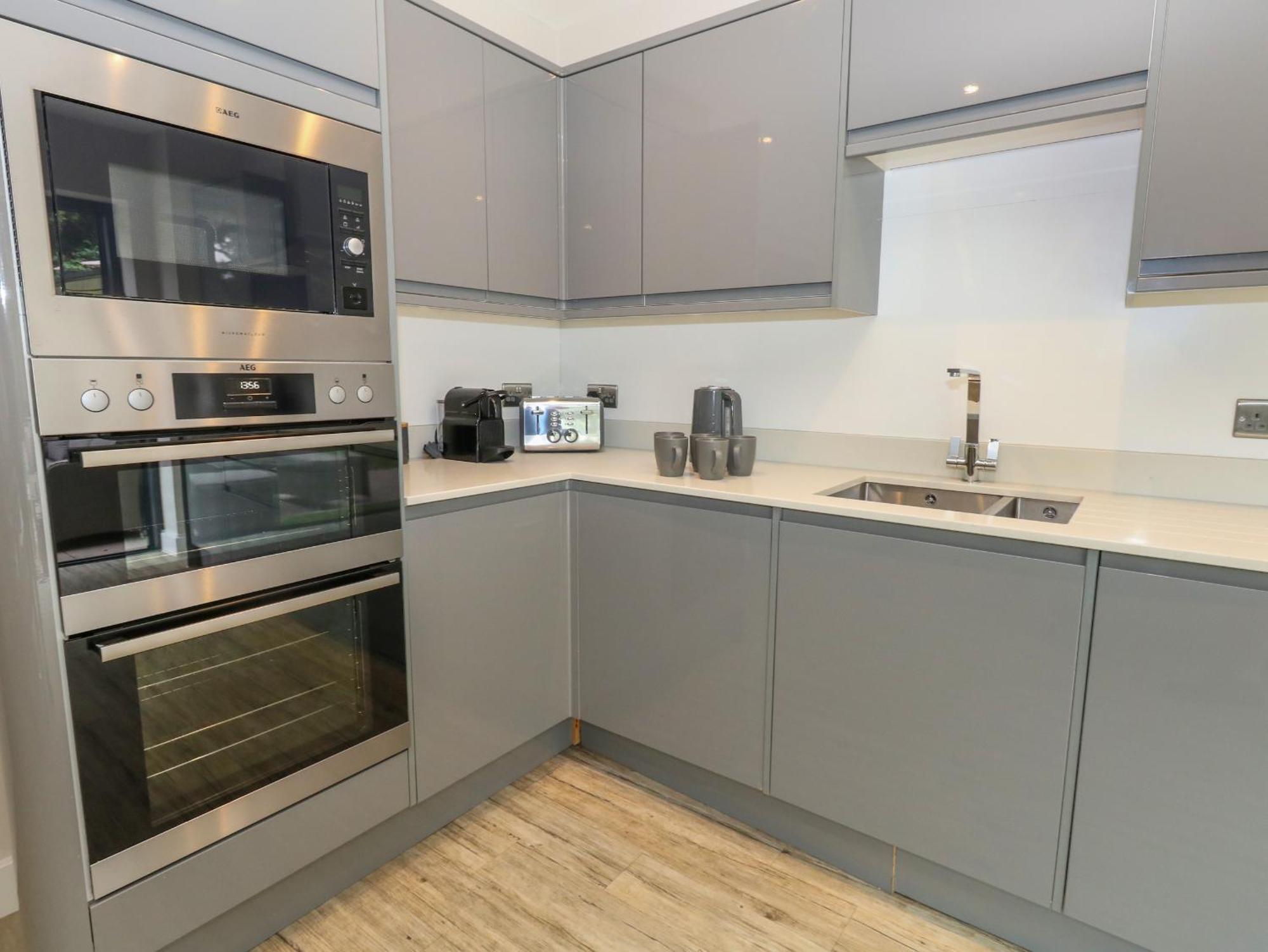 66A Danecourt Road Villa Poole Bagian luar foto