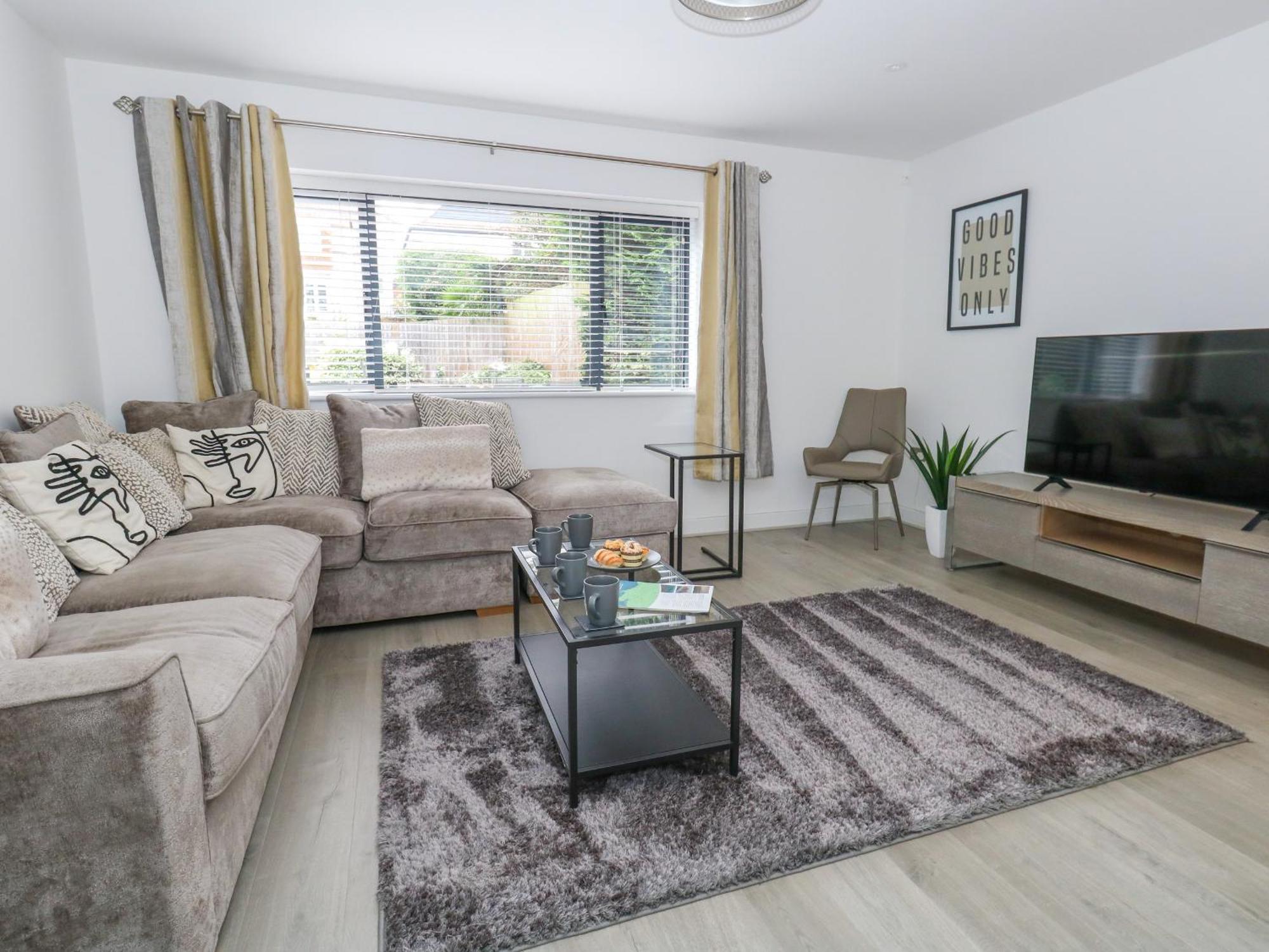 66A Danecourt Road Villa Poole Bagian luar foto